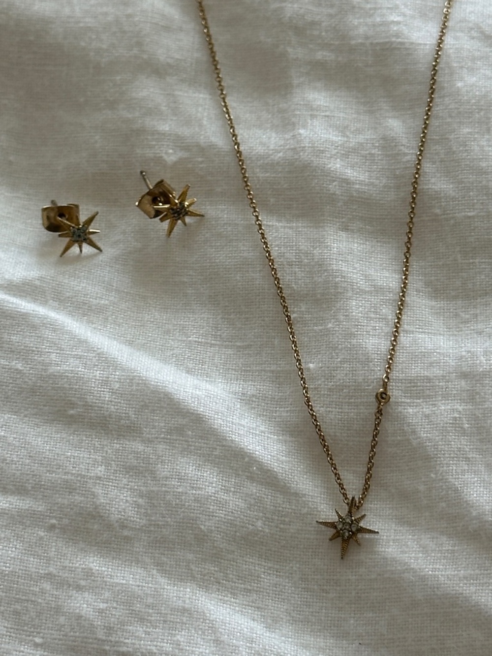 Tai Jewelry CZ STARBURST PENDANT NECKLACE & STARBURST EARRINGS